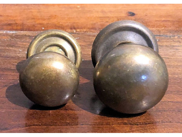 Antique Brass Victorian Cupboard knob - 38mm - Face Fix