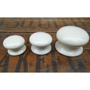 Plain Ceramic Cupboard Knobs - Cream - 32mm Small